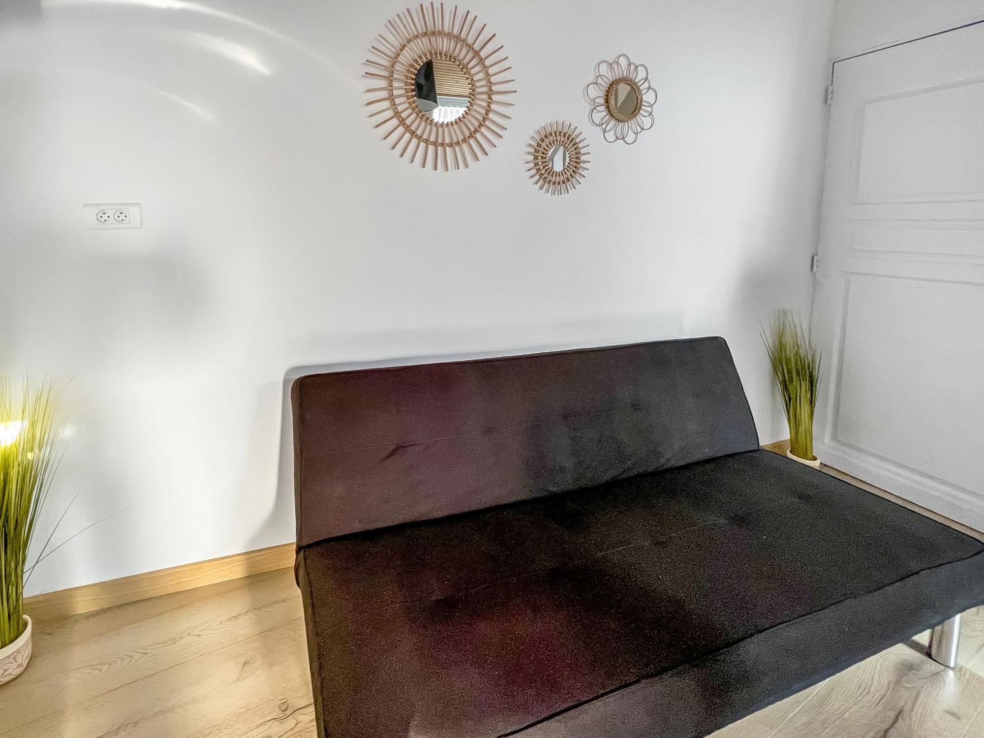 דירות Dampremy L'Eden Carolo - Netflix, Wi-Fi, 10Min Aeroport, Parking Gratuit מראה חיצוני תמונה